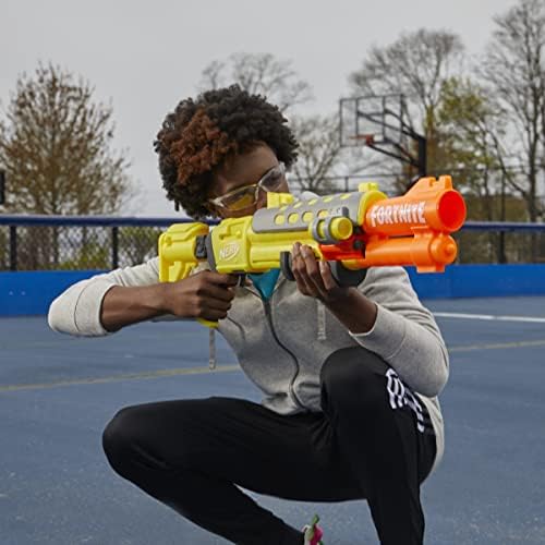 NERF Fortnite Storm Scout Blaster mit Fernrohr - 6-Dart Clip-Magazin für spannende Spiele im Freien