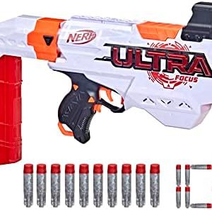 NERF Ultra Focus Blaster mit 10 AccuStrike Ultra Darts, Clip-Magazin und Schulterstütze für ultimative Action-Spaß!